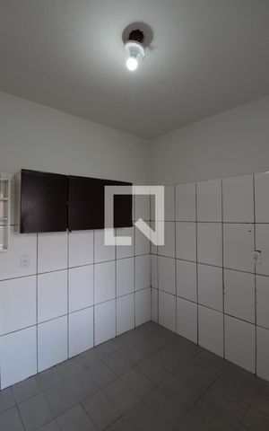 Casa para alugar com 70m², 1 quarto e sem vagaCozinha e Área de Serviço
