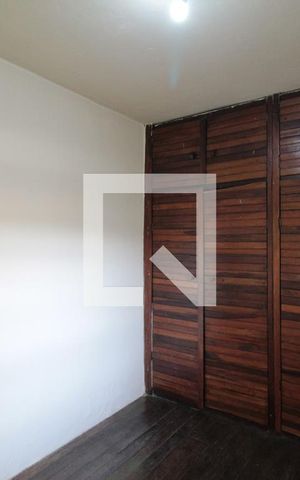 Casa para alugar com 70m², 1 quarto e sem vagaQuarto