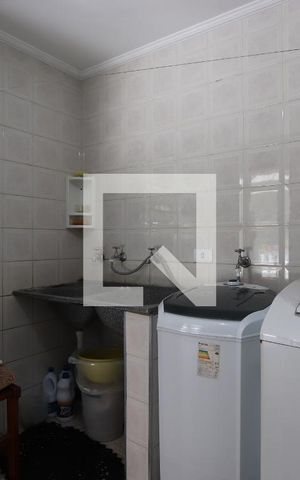 Casa à venda com 286m², 4 quartos e 4 vagasLavanderia