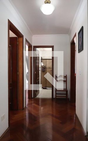 Casa à venda com 286m², 4 quartos e 4 vagasHall dos quartos