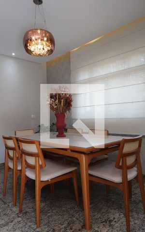 Casa à venda com 286m², 4 quartos e 4 vagasSala de Jantar