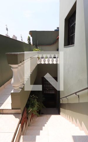 Casa à venda com 286m², 4 quartos e 4 vagasJardim e entrada