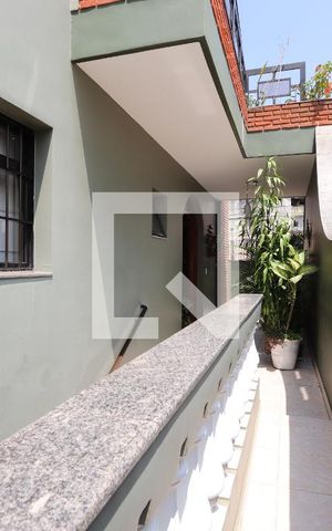 Casa à venda com 286m², 4 quartos e 4 vagasJardim e entrada