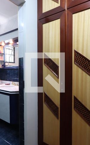 Casa à venda com 286m², 4 quartos e 4 vagasCloset da suíte
