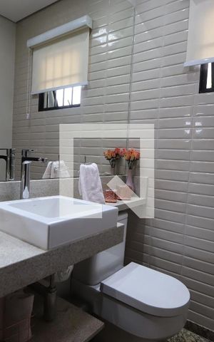 Casa à venda com 286m², 4 quartos e 4 vagasBanheiro Social