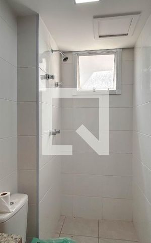 Apartamento à venda com 45m², 2 quartos e 1 vaga Apartamento à venda com 45m², 2 quartos e 1 vagaBanheiro