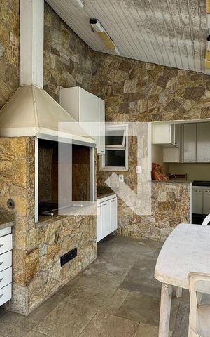 Casa de condomínio à venda com 600m², 4 quartos e 4 vagasChurrasqueira
