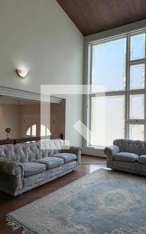 Casa de condomínio à venda com 600m², 4 quartos e 4 vagasSala