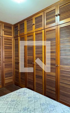 Casa de condomínio à venda com 600m², 4 quartos e 4 vagasSuíte 4