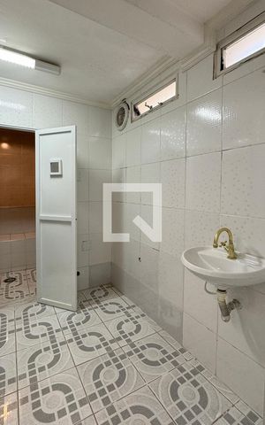 Casa de condomínio à venda com 600m², 4 quartos e 4 vagasBanheiro