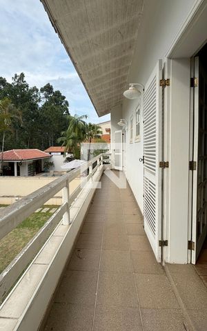 Casa de condomínio à venda com 600m², 4 quartos e 4 vagassacada da Suíte 2