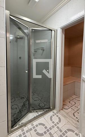 Casa de condomínio à venda com 600m², 4 quartos e 4 vagasBanheiro