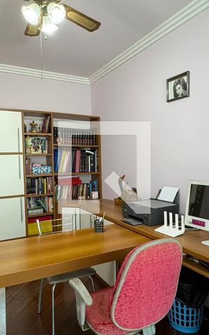Casa de condomínio à venda com 600m², 4 quartos e 4 vagasEscritório