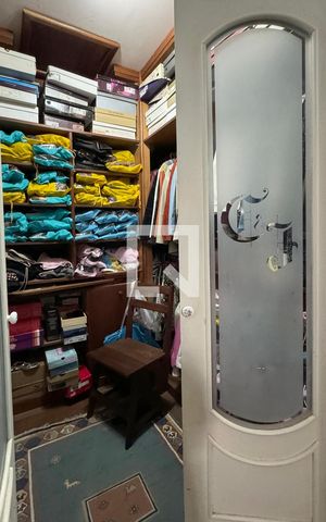 Casa de condomínio à venda com 600m², 4 quartos e 4 vagasCloset da suíte 1