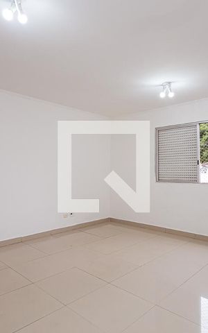 Studio à venda com 40m², 1 quarto e 1 vaga Studio à venda com 40m², 1 quarto e 1 vagaKitnet