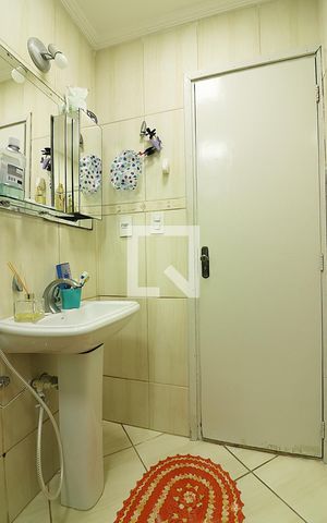 Apartamento à venda com 70m², 2 quartos e 1 vagaBanheiro Social