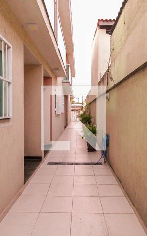 Casa de condomínio à venda com 65m², 2 quartos e 1 vaga Casa de condomínio à venda com 65m², 2 quartos e 1 vagaÁrea Externa