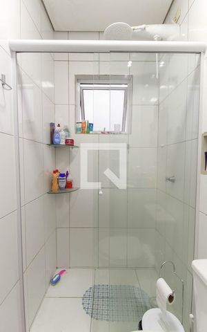 Casa de condomínio à venda com 65m², 2 quartos e 1 vaga Casa de condomínio à venda com 65m², 2 quartos e 1 vagaBanheiro