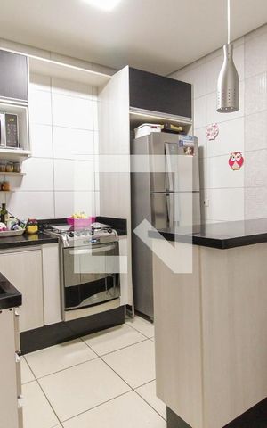 Casa de condomínio à venda com 65m², 2 quartos e 1 vaga Casa de condomínio à venda com 65m², 2 quartos e 1 vagaCozinha
