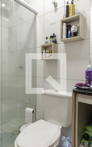 Casa de condomínio à venda com 65m², 2 quartos e 1 vaga Casa de condomínio à venda com 65m², 2 quartos e 1 vagaBanheiro