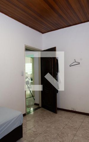 Casa à venda com 127m², 4 quartos e 3 vagas Casa à venda com 127m², 4 quartos e 3 vagasQuarto 2