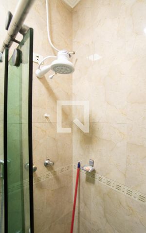 Casa à venda com 127m², 4 quartos e 3 vagas Casa à venda com 127m², 4 quartos e 3 vagasBanheiro