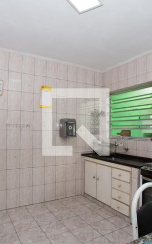 Casa à venda com 127m², 4 quartos e 3 vagas Casa à venda com 127m², 4 quartos e 3 vagasCozinha