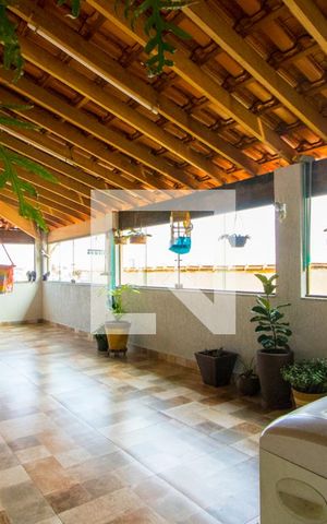 Casa à venda com 350m², 3 quartos e 2 vagas Casa à venda com 350m², 3 quartos e 2 vagasEspaço gourmet