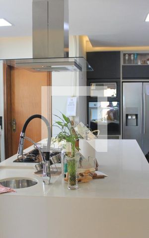 Apartamento à venda com 170m², 3 quartos e 2 vagasCozinha