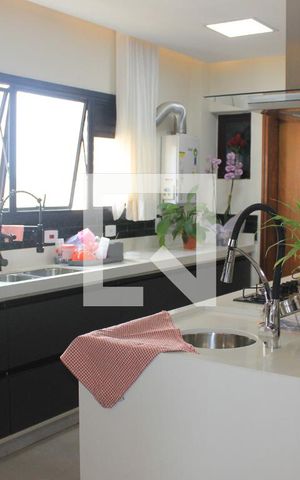 Apartamento à venda com 170m², 3 quartos e 2 vagasCozinha