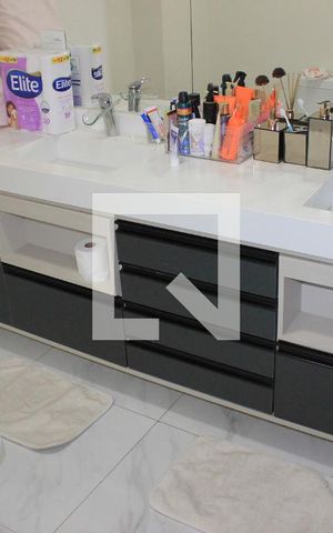 Apartamento à venda com 170m², 3 quartos e 2 vagasBanheiro da Suíte 3