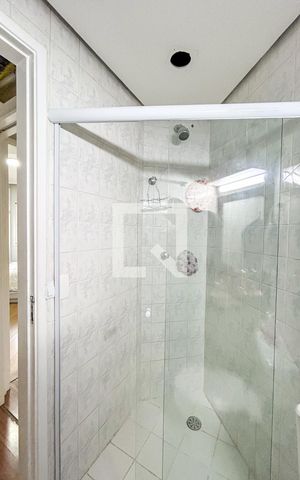 Apartamento para alugar com 75m², 3 quartos e 2 vagas Apartamento para alugar com 75m², 3 quartos e 2 vagasBanheiro