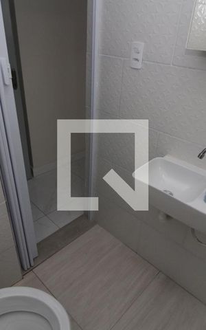 Casa de condomínio para alugar com 39m², 1 quarto e sem vagaBanheiro