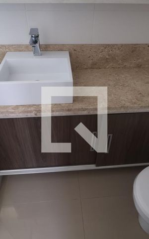 Apartamento à venda com 76m², 2 quartos e 2 vagasBanheiro da Suíte