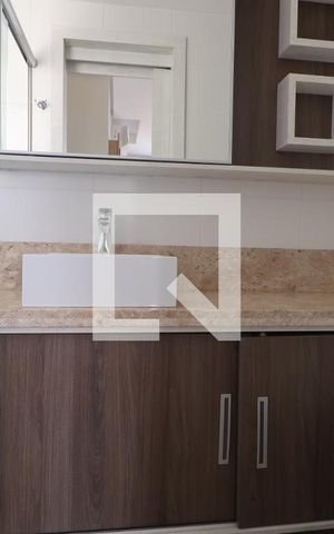 Apartamento à venda com 76m², 2 quartos e 2 vagasBanheiro da Suíte