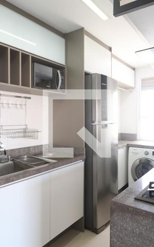 Apartamento à venda com 76m², 2 quartos e 2 vagasCozinha e Área de Serviço