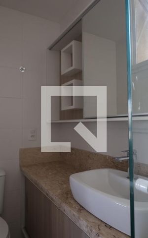 Apartamento à venda com 76m², 2 quartos e 2 vagasBanheiro
