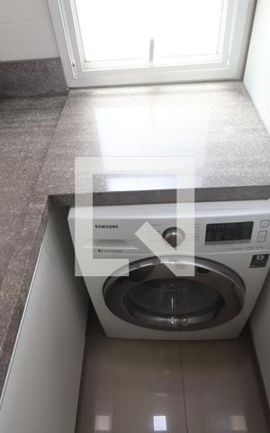 Apartamento à venda com 76m², 2 quartos e 2 vagasCozinha e Área de Serviço