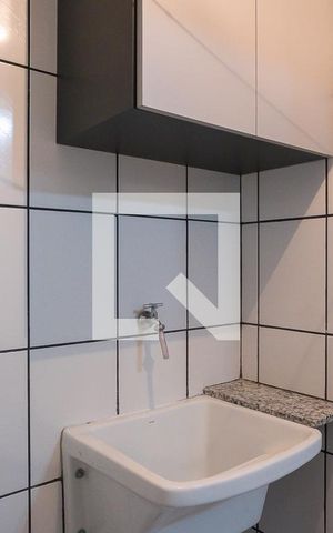 Apartamento para alugar com 65m², 2 quartos e 1 vagaÁrea de serviço