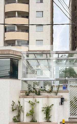 Apartamento para alugar com 65m², 2 quartos e 1 vagaFachada + plaquinha