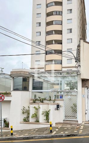 Apartamento para alugar com 65m², 2 quartos e 1 vagaFachada + plaquinha
