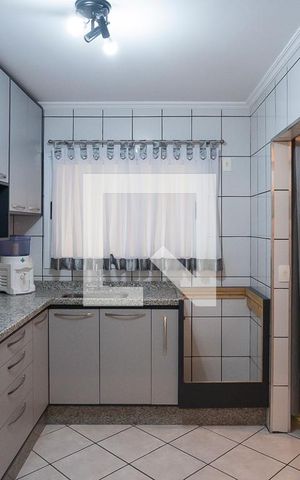 Apartamento para alugar com 65m², 2 quartos e 1 vagaCozinha