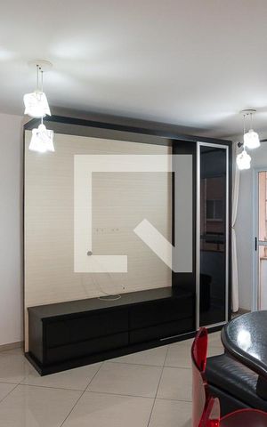 Apartamento para alugar com 65m², 2 quartos e 1 vagaSala