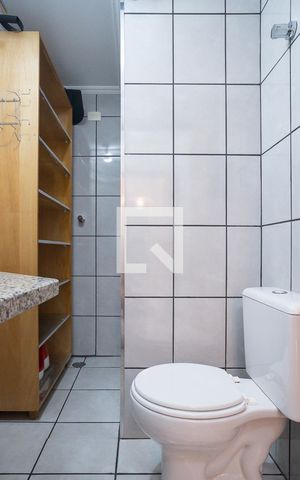 Apartamento para alugar com 65m², 2 quartos e 1 vagaBanheiro da suíte
