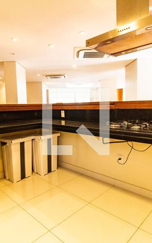 Apartamento à venda com 366m², 4 quartos e 6 vagas Apartamento à venda com 366m², 4 quartos e 6 vagasÁrea comum - Salão de festas
