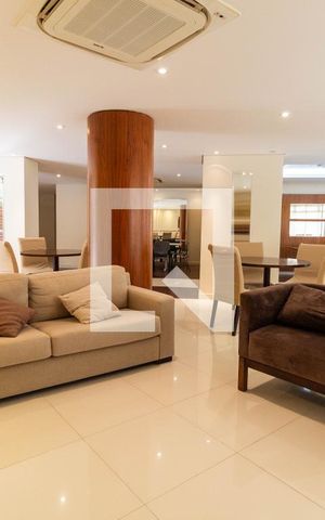 Apartamento à venda com 366m², 4 quartos e 6 vagas Apartamento à venda com 366m², 4 quartos e 6 vagasÁrea comum - Salão de festas
