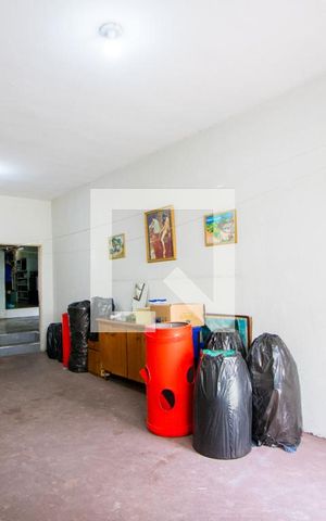 Casa para alugar com 177m², 2 quartos e 2 vagas Casa para alugar com 177m², 2 quartos e 2 vagasSalão