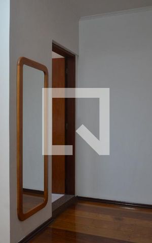 Casa à venda com 211m², 3 quartos e 3 vagasQuarto Suite 2