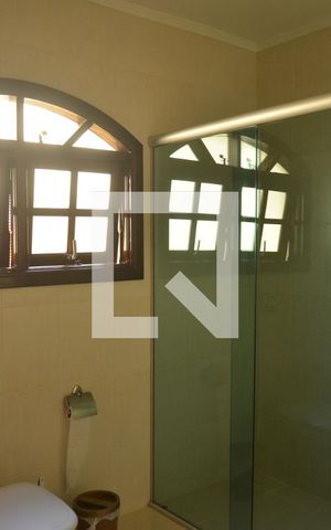 Casa à venda com 211m², 3 quartos e 3 vagasBanheiro da Suíte 1