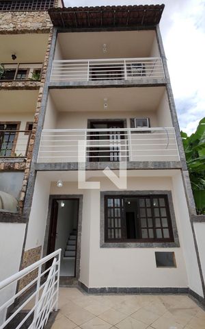 Casa de condomínio para alugar com 250m², 4 quartos e 1 vagaFachada da casa